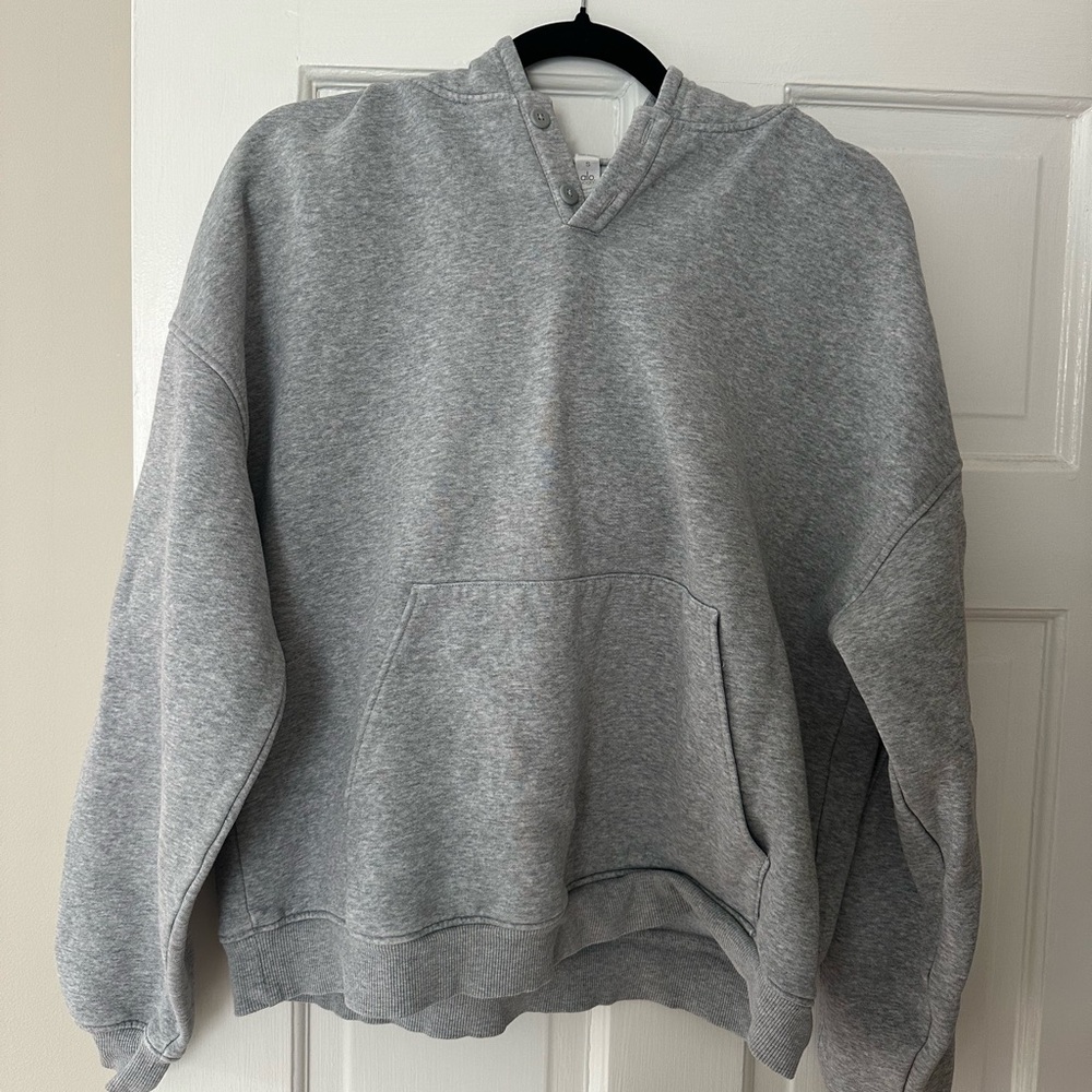 Alo Yoga Gray Sweatshirt in Small
